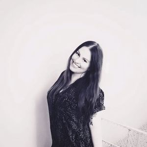 Meet Your Posher, Justine